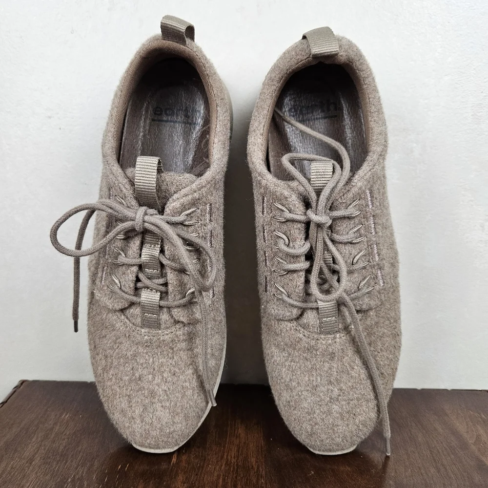 Earth Scenic Quartz Taupe Sneakers - Picture 2 of 10